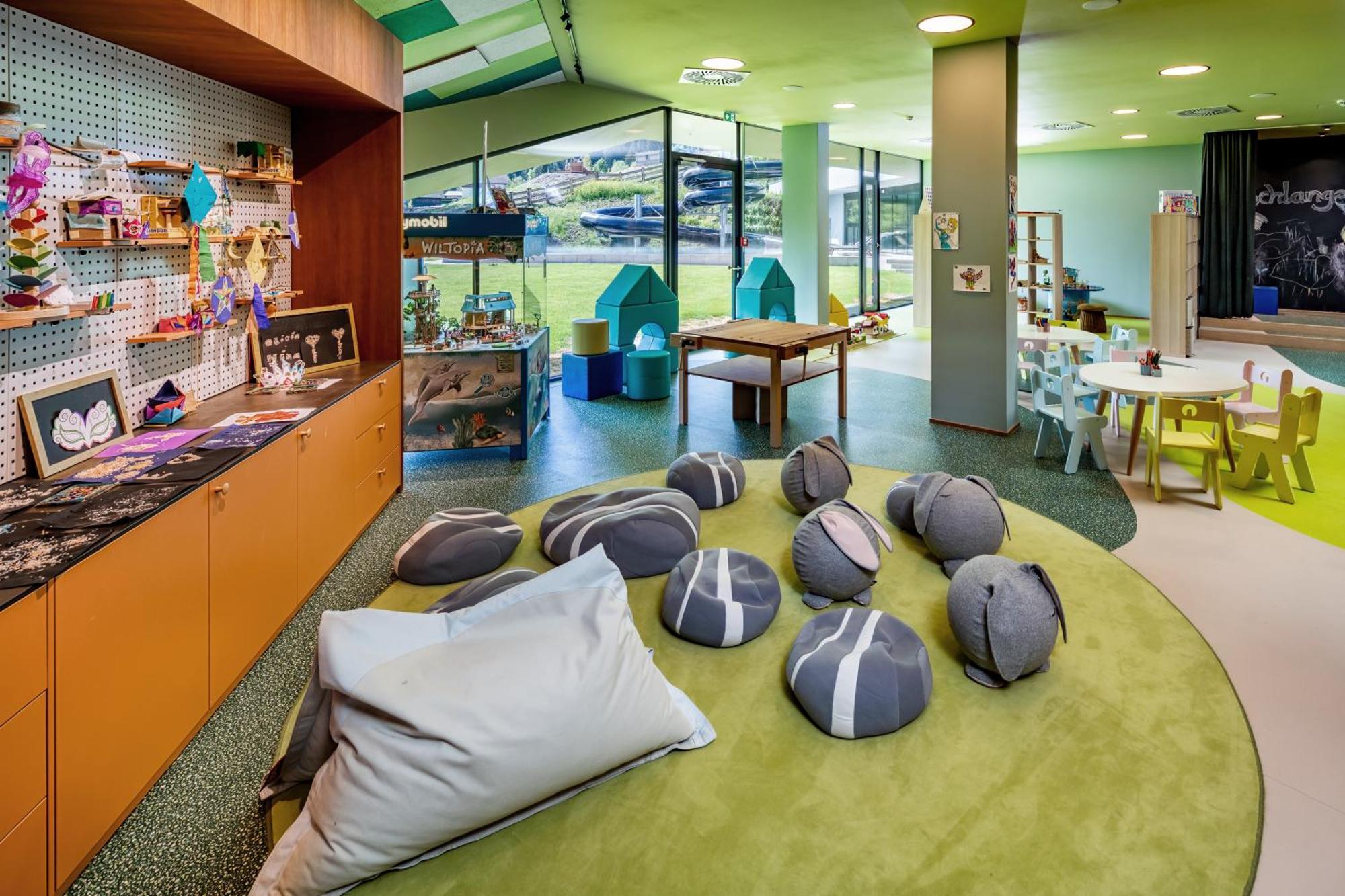 Falkensteiner Family Hotel Montafon - The Leading Hotels Of The World Шрунс Экстерьер фото